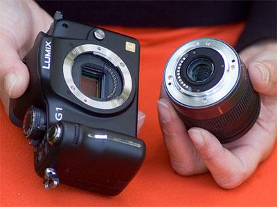 Màn hình xoay lật của Panasonic Lumix G1