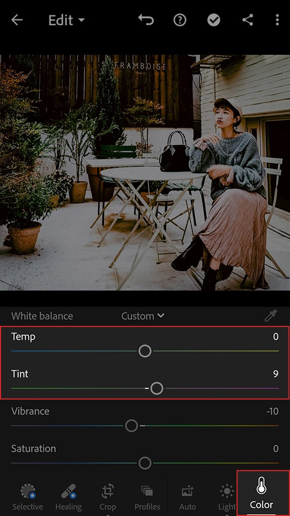 alt text: Cân bằng trắng trong Lightroom Mobile