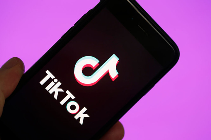 Ảnh minh họa giao diện TikTok trên điện thoại