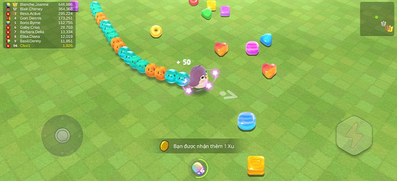 Thú cưng thu thập thức ăn trong Sweet Crossing: Snake.io