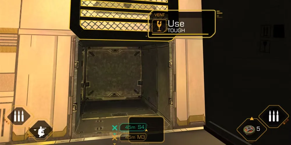Adam Jensen di chuyển qua ống thông gió trong Deus Ex Human Revolution