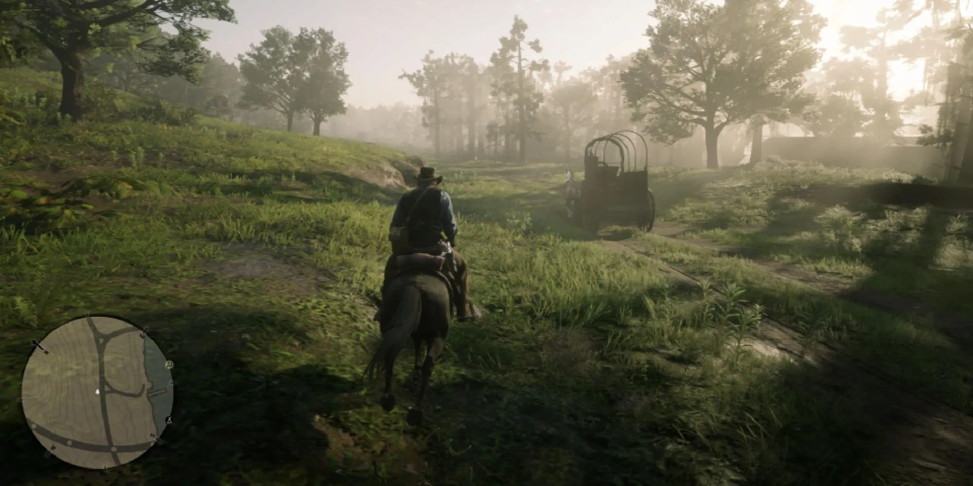 Arthur Morgan cưỡi ngựa truy đuổi một chiếc xe ngựa trong Red Dead Redemption 2