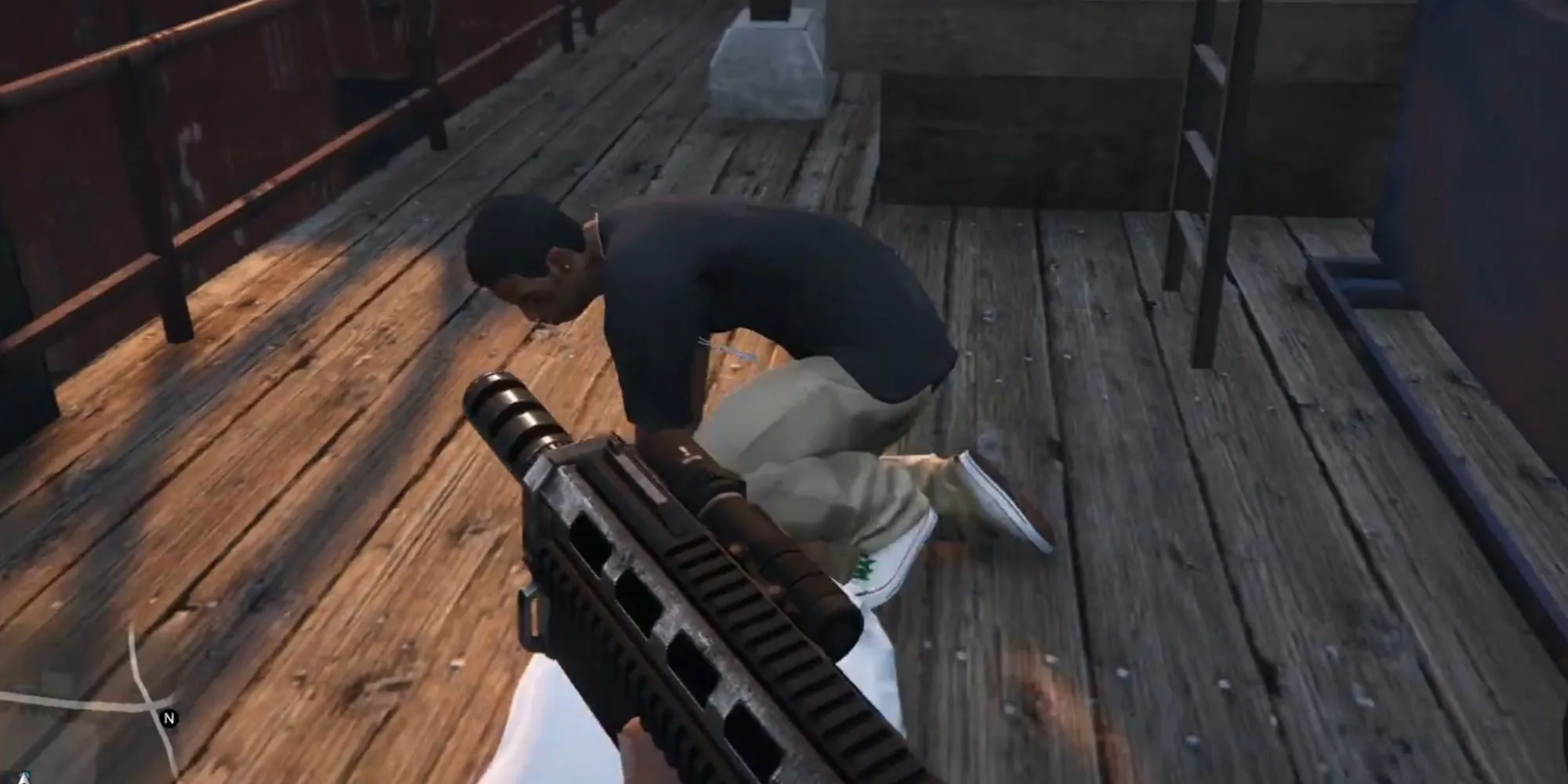 Franklin chiến đấu trong nhiệm vụ Lamar Down GTA V