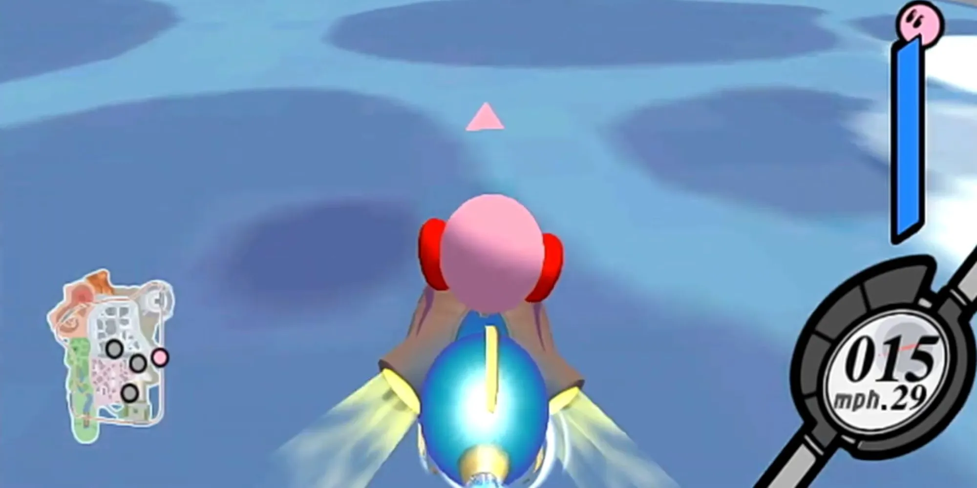 Kirby cưỡi cỗ máy Warp Star trong game đua xe Kirby Air Ride trên GameCube