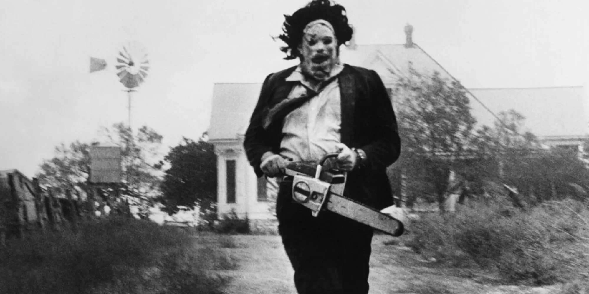 Leatherface cầm cưa máy trong game Texas Chain Saw Massacre