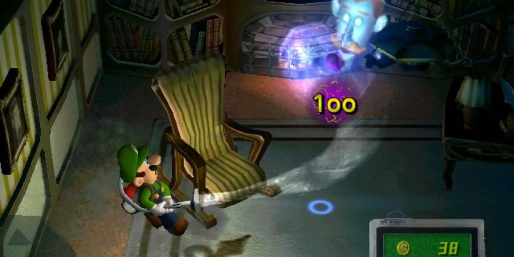 Luigi cầm đèn pin Poltergust G-00 khám phá dinh thự ma ám trong Luigi's Mansion trên GameCube