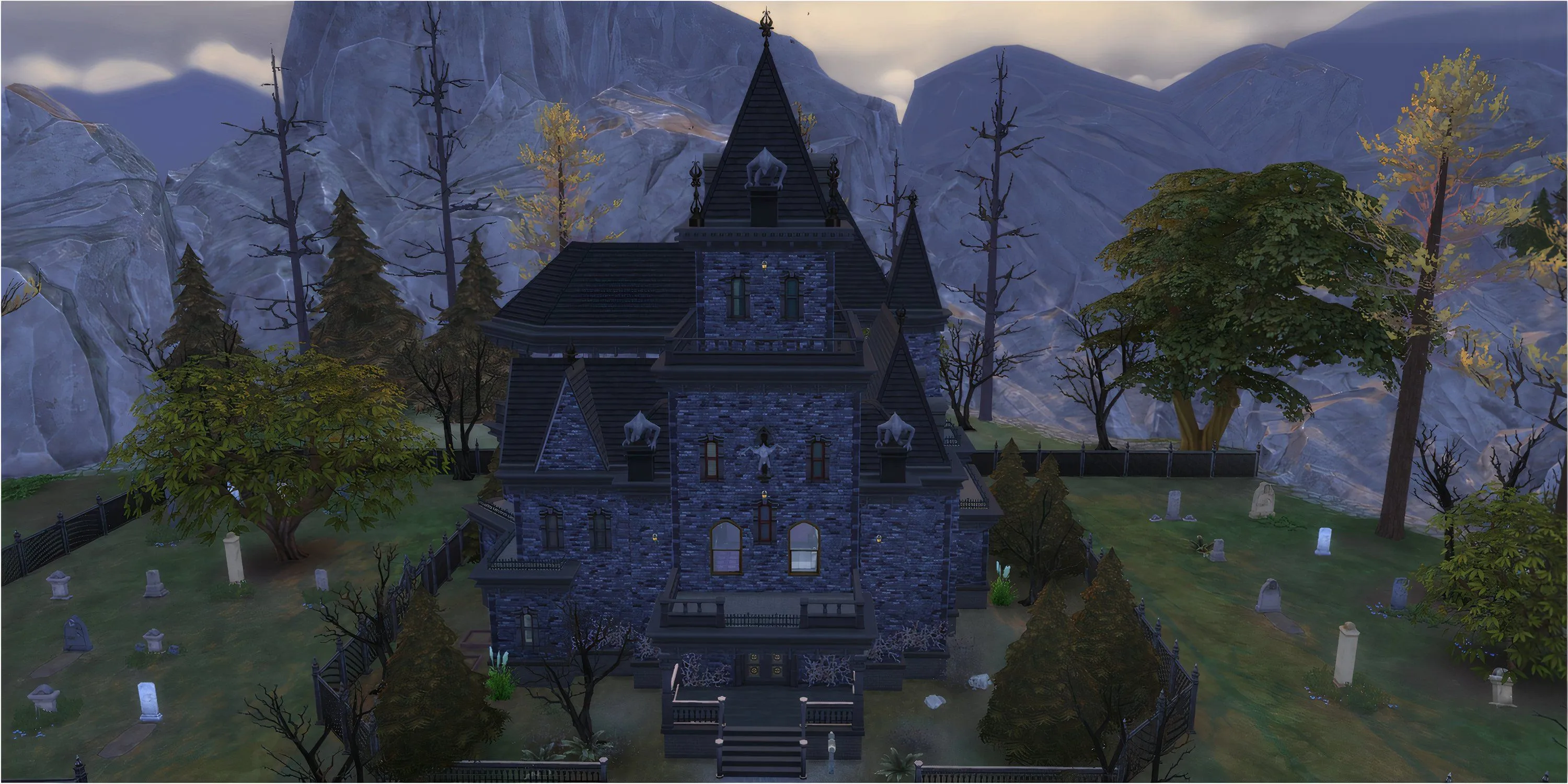 Lâu đài Straud Mansion ma mị ở Forgotten Hollow, The Sims 4, với kiến trúc Gothic cổ điển.