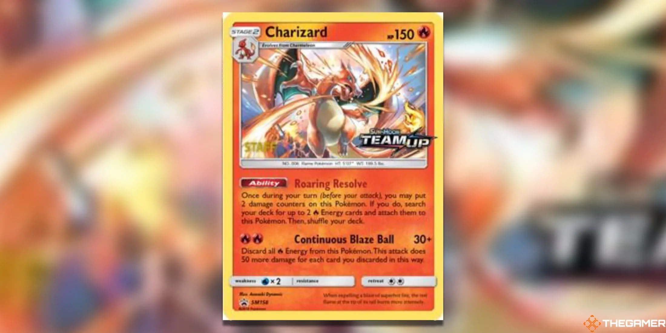 Thẻ bài promo Charizard SM 158 phiên bản Staff từ bộ Team Up của Pokemon TCG, một trong những thẻ đắt giá nhất kỷ nguyên Sun &amp; Moon
